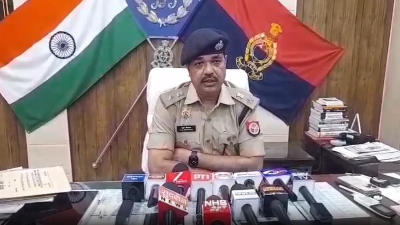 Kanpur News: बेटी का आपत्तिजनक वीडियो देख बढ़ी पिता की चिंता, शिकायत के बाद पूर्व सेंटर इंचार्ज गिरफ्तार