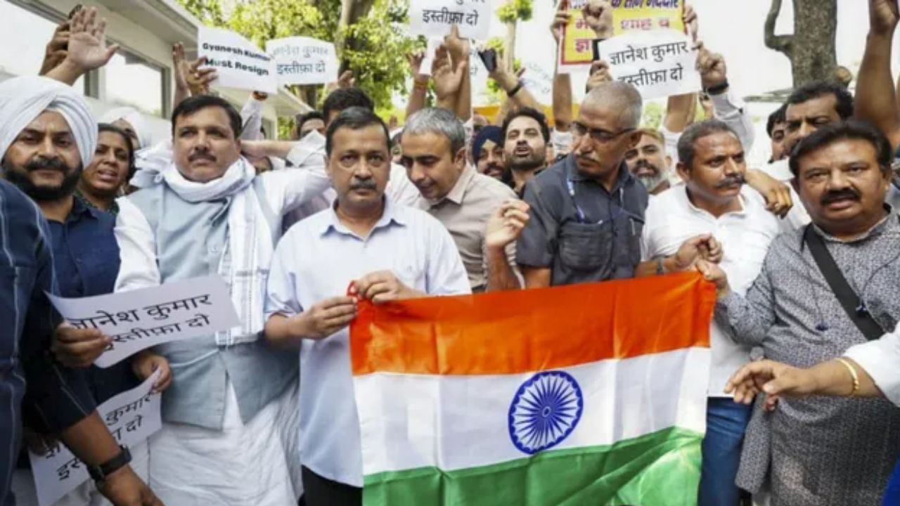 गुरुद्वारे में हंगामे को लेकर AAP और केजरीवाल के खिलाफ शिकायत, दिल्ली पुलिस ने दर्ज की FIR