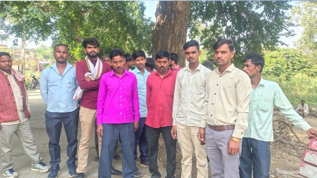 Budaun News: चलते ट्रैक्टर पर चढ़ने की कोशिश में 25 वर्षीय युवक के साथ हुआ हादसा, इलाज के दौरान मौत