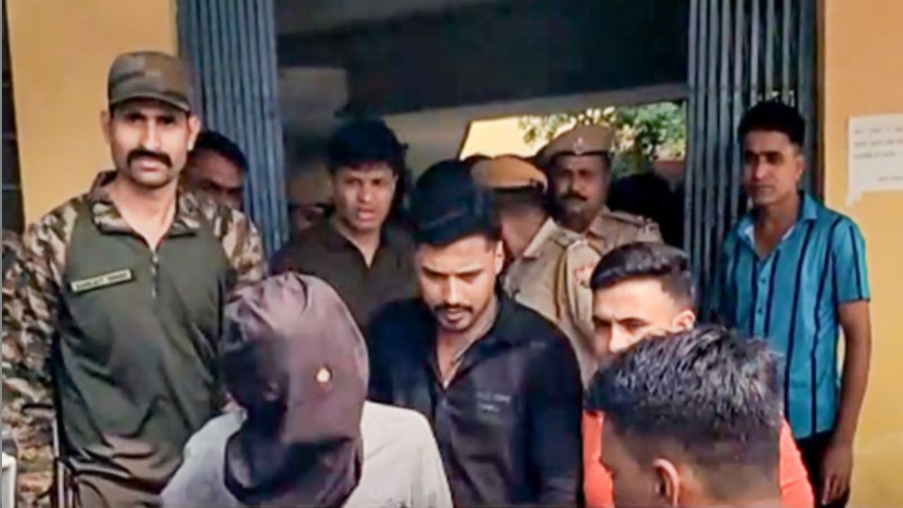 टाइगर श्रॉफ से पहले सलमान खान थे निशाने पर! किन सितारों के घर पर हुई रेकी? Lawrence के गुर्गों ने उगला राज