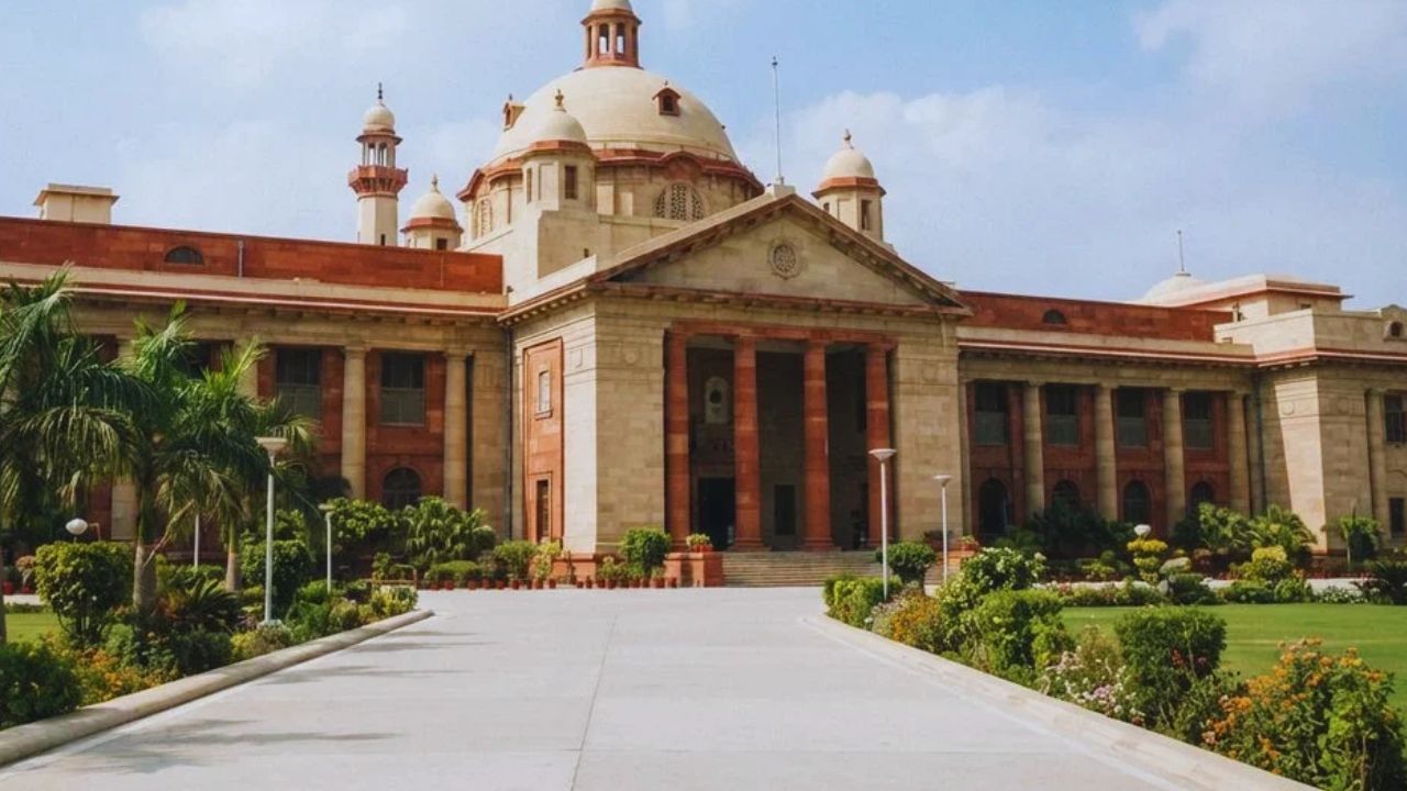 इलाहाबाद हाई कोर्ट की बड़ी कार्रवाई: चार साल पुराना आदेश न मानने पर यूपी के चार वरिष्ठ अधिकारियों पर अवमानना के आरोप तय!