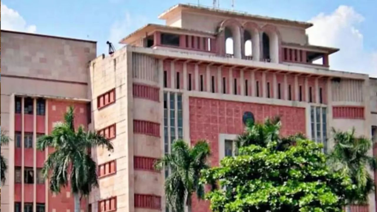 मध्य प्रदेश में महिला आरक्षक को लिंग परिवर्तन की अनुमति, गृह विभाग ने जारी किया आदेश