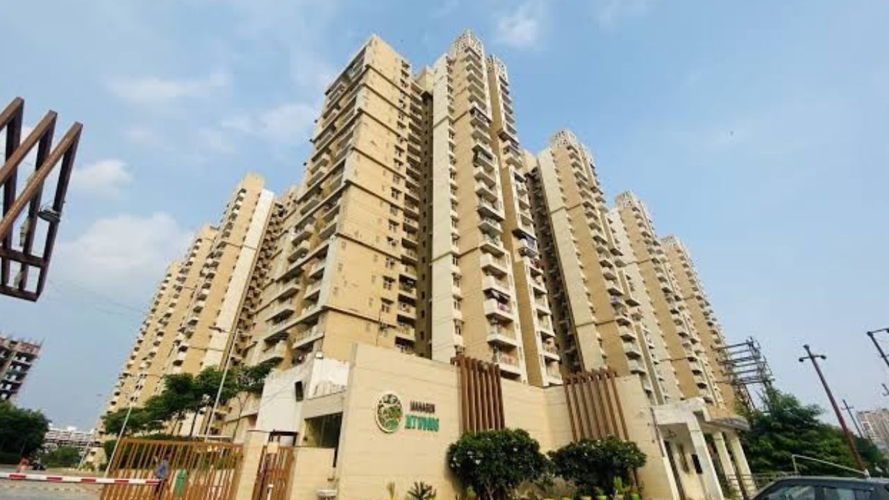 इससे बुरा और क्या होगा? करवा चौथ के अगले दिन पति की मौत, बेटे ने भी गंवाई जान