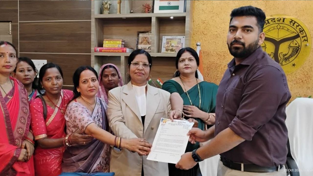 आंगनवाड़ी मानदेय पर महराजगंज में नाराजगी, सहायिका संगठन बोला- वादे के मुताबिक जारी हो शासनादेश