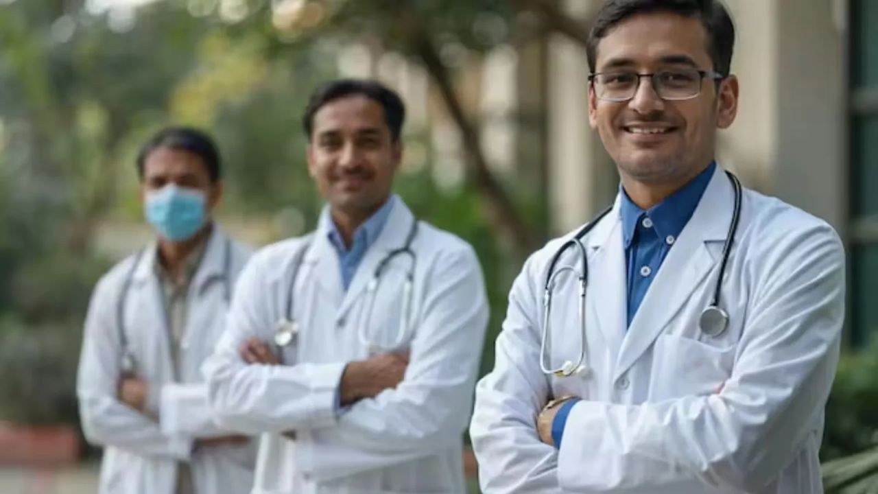 AFMS Recruitment 2026: डॉक्टरों के लिए सेना में नौकरी का मौका, 120 पदों पर भर्ती, जानें आवेदन की पूरी प्रक्रिया