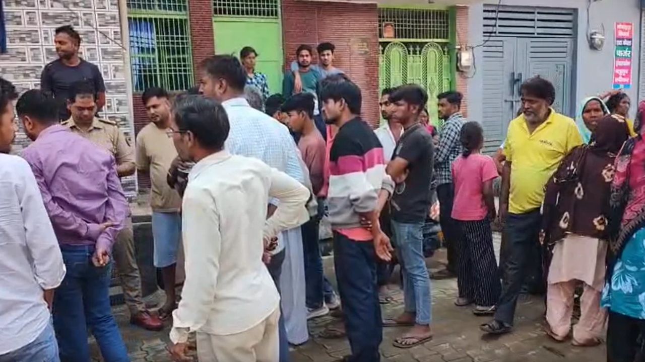 मां ने ही दूध के गिलास में घोला मौत का जहर? हाथरस में 5 साल के मासूम की मौत, पिता और भाई की हालत गंभीर