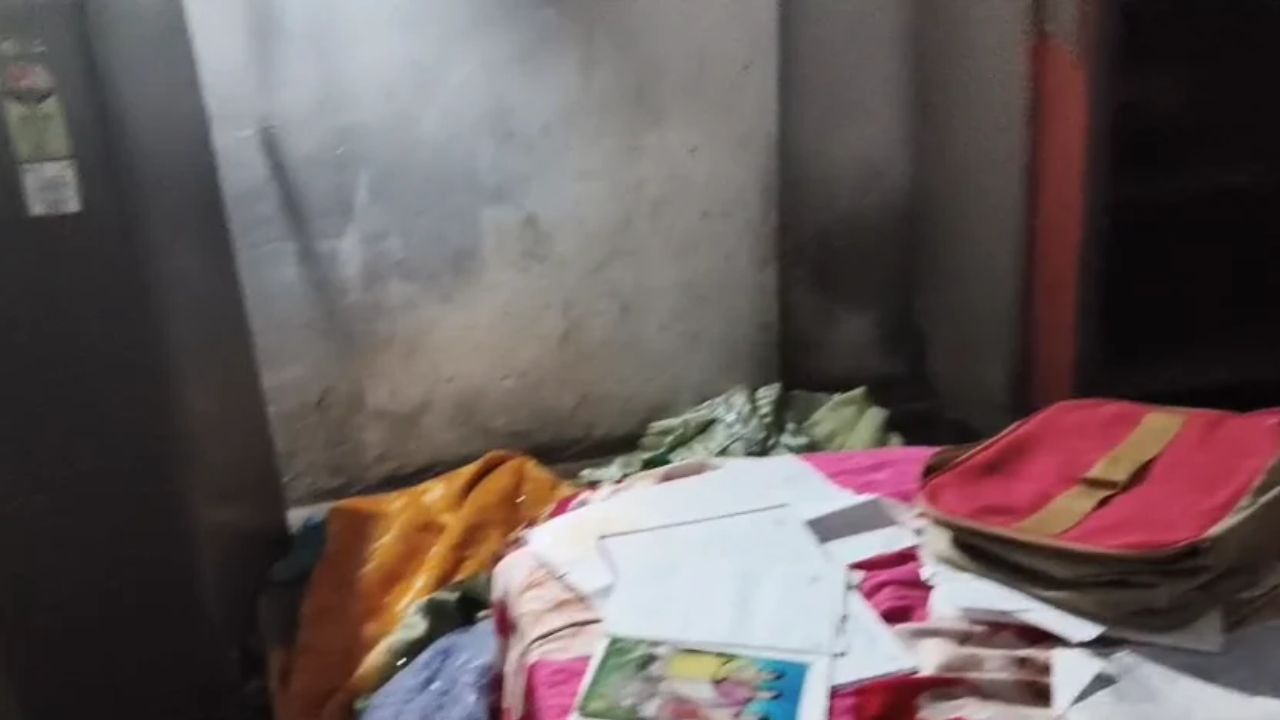 ‘पापा अब शादी में क्या पहनेंगे?’ प्रतापगढ़ में चोरों ने छीन ली परिवार की खुशियां, रो-रोकर बेसुध हुए लोग