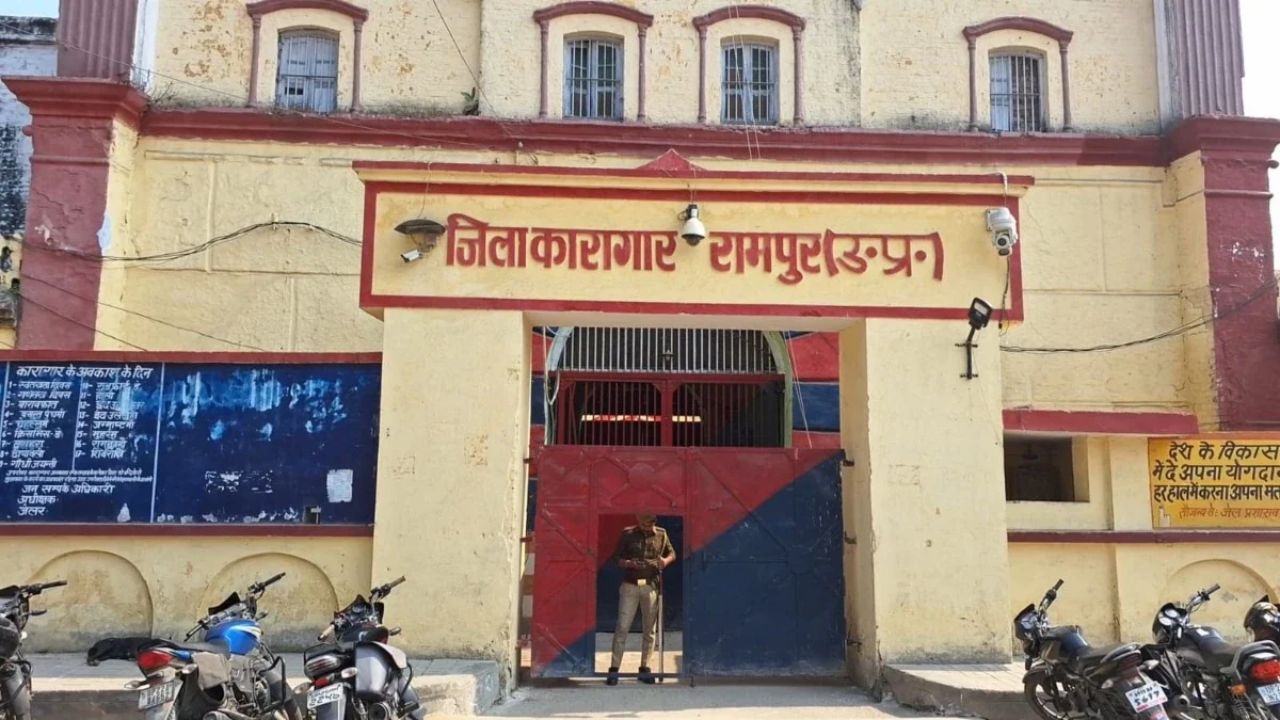 जेल से बाहर आ सकते आजम खान और अब्दुल्ला, पूरी हुई कागजी कार्रवाई तो खुलेगा दरवाजा
