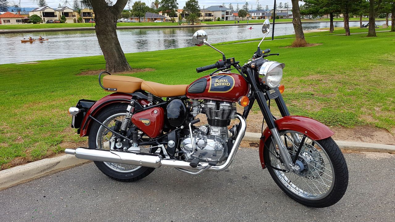 Royal Enfield Classic 350 जल्द होगी नए अवतार में लॉन्च, ट्यूबलेस स्पोक व्हील्स के साथ मिलेगा खास मैकेनिकल अपडेट