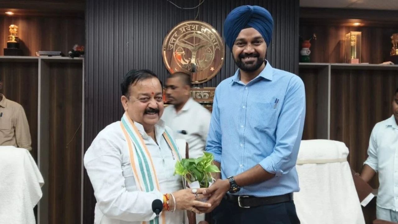 अब आत्मनिर्भर बनेंगी सुलतानपुर की पंचायतें! सोलर पैनल से बचेगा पैसा, गांवों को मिलेगी नई पहचान