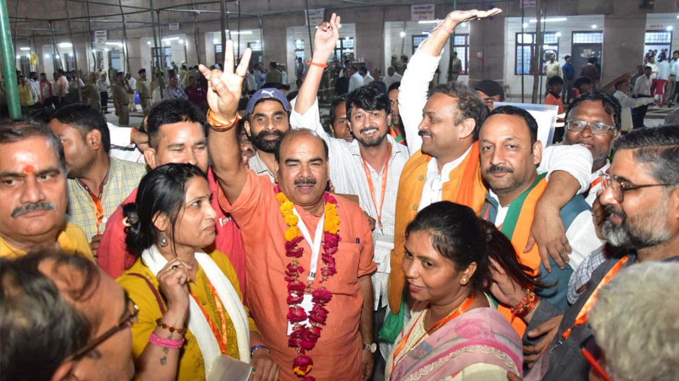 लखनऊ शिक्षक MLC चुनाव में भाजपा प्रत्याशी उमेश द्विवेदी ने दर्ज की जीत