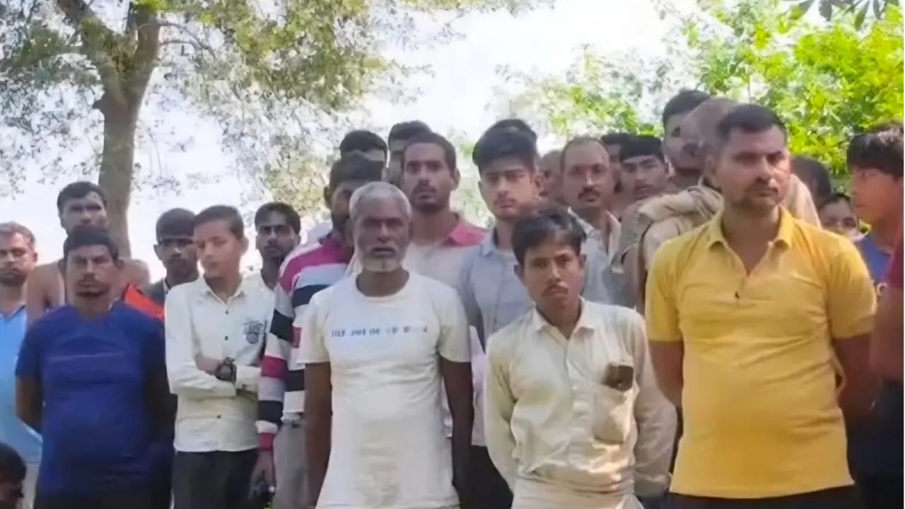 सीतापुर में जंगल के रास्ते पर मिला किसान का शव, धारदार हथियार से हमले के निशान; हत्या की आशंका