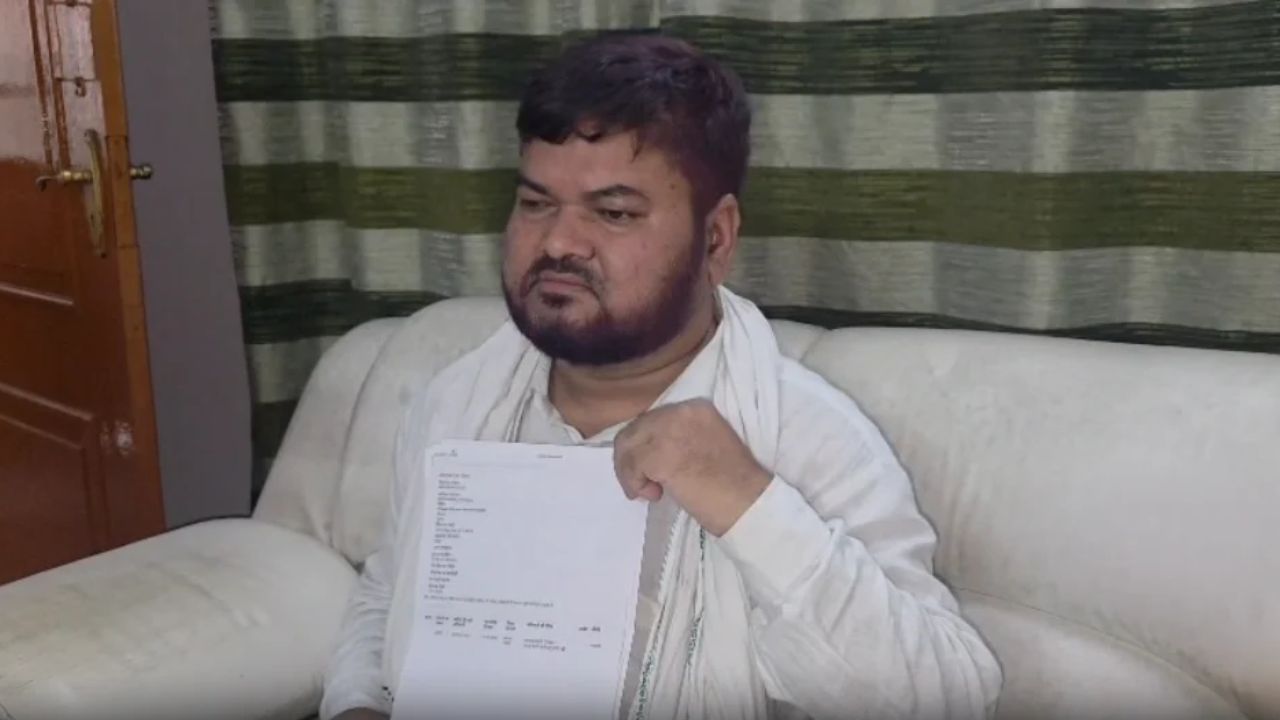 AI से बनाई गई मेरी आवाज और मांगे 5 लाख रुपये! हमीरपुर में सपा नेता के वायरल ऑडियो से मचा हड़कंप