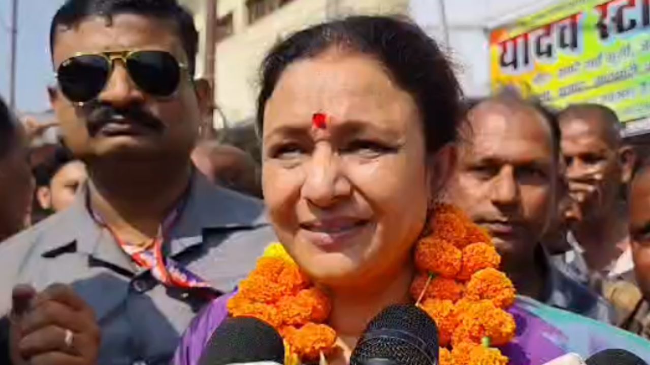 रायबरेली में आराधना मिश्रा का जोरदार स्वागत, प्रमोद तिवारी ने किया यूपी में परिवर्तन का दावा