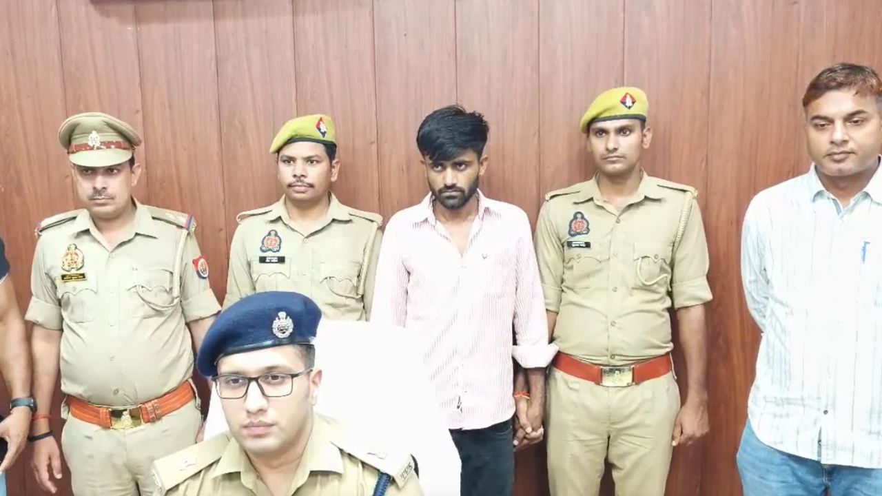 लकड़ी के बुरादे के नीचे छिपी थी 1.50 करोड़ की शराब, चेकिंग में खुला तस्करी का राज, चंदौली पुलिस ने किया बड़ा खुलासा