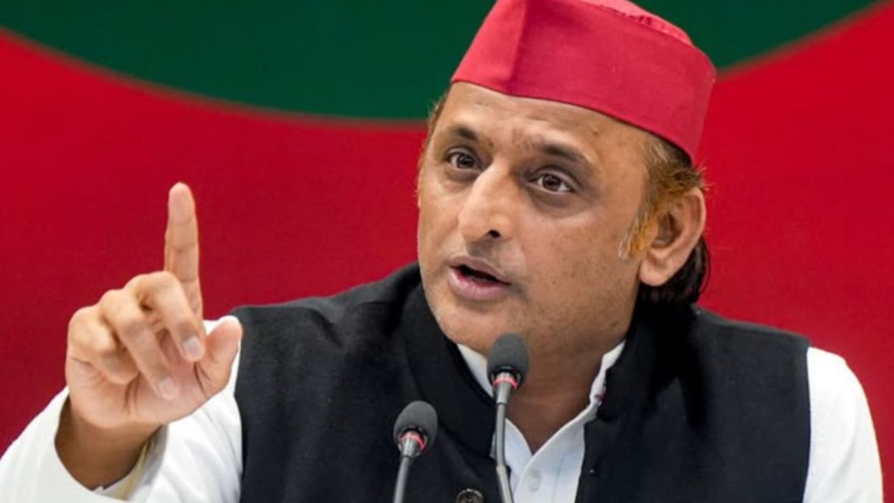 UP Election 2027 : आजम खान से मिलने रामपुर पहुंचेंगे अखिलेश यादव, जानें कहां-कहां जाएंगे