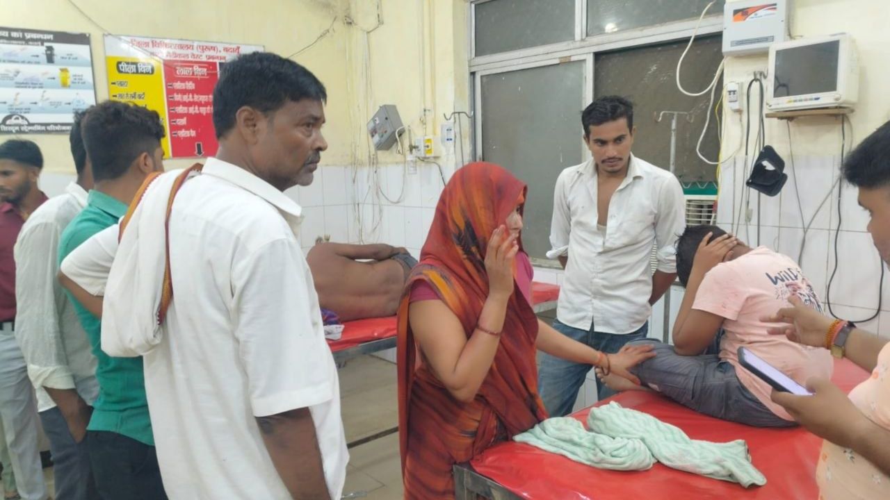 Budaun: मामूली विवाद में दो पक्षों में जमकर चले लाठी-डंडे, 3 बच्चियों समेत 7 घायल