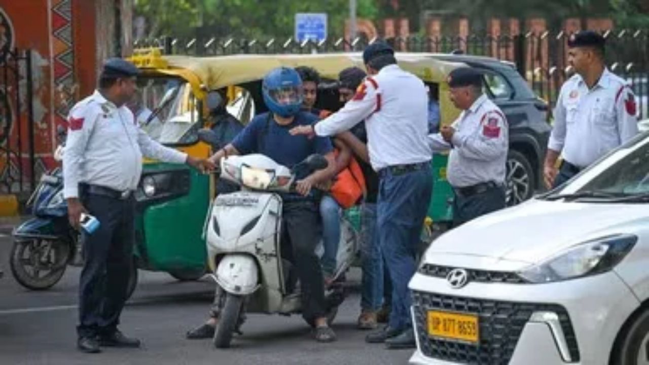 Delhi में घर से निकलने से पहले पढ़ लें Traffic Advisory, इन रास्तों पर बचकर निकलें