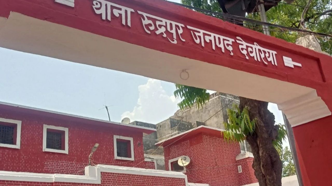 Deoria: राप्ती नदी के किनारे मिला 38 वर्षीय युवक का शव, इलाके में दहशत