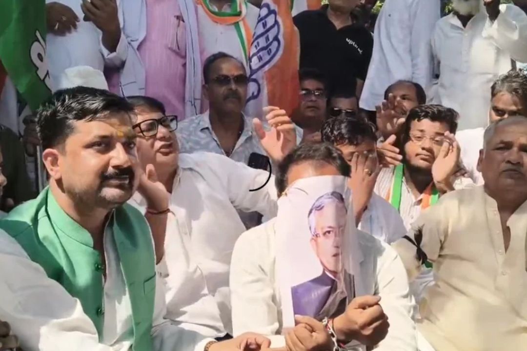 फतेहपुर में कांग्रेस का शक्ति प्रदर्शन, नहर कॉलोनी से कलेक्ट्रेट तक पैदल मार्च; ज्ञानेश कुमार के इस्तीफे की मांग