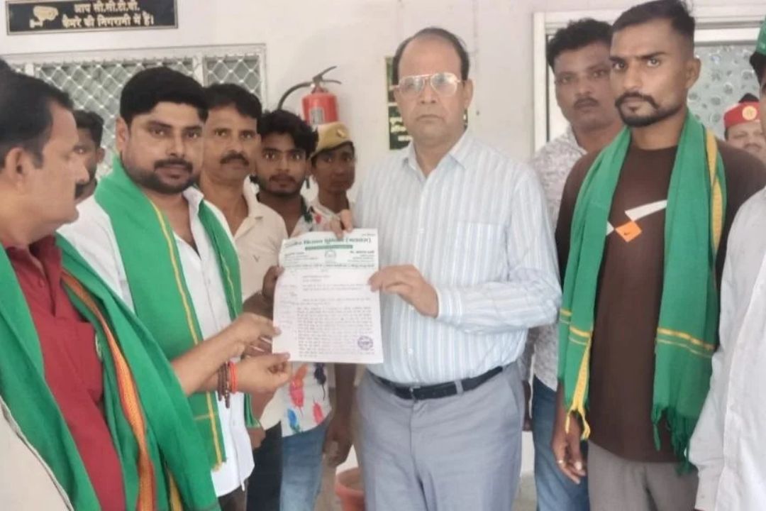 फर्रुखाबाद में बिजली को लेकर किसानों का गुस्सा, 10 दिन का अल्टीमेटम; फिर होगा विभाग का घेराव?