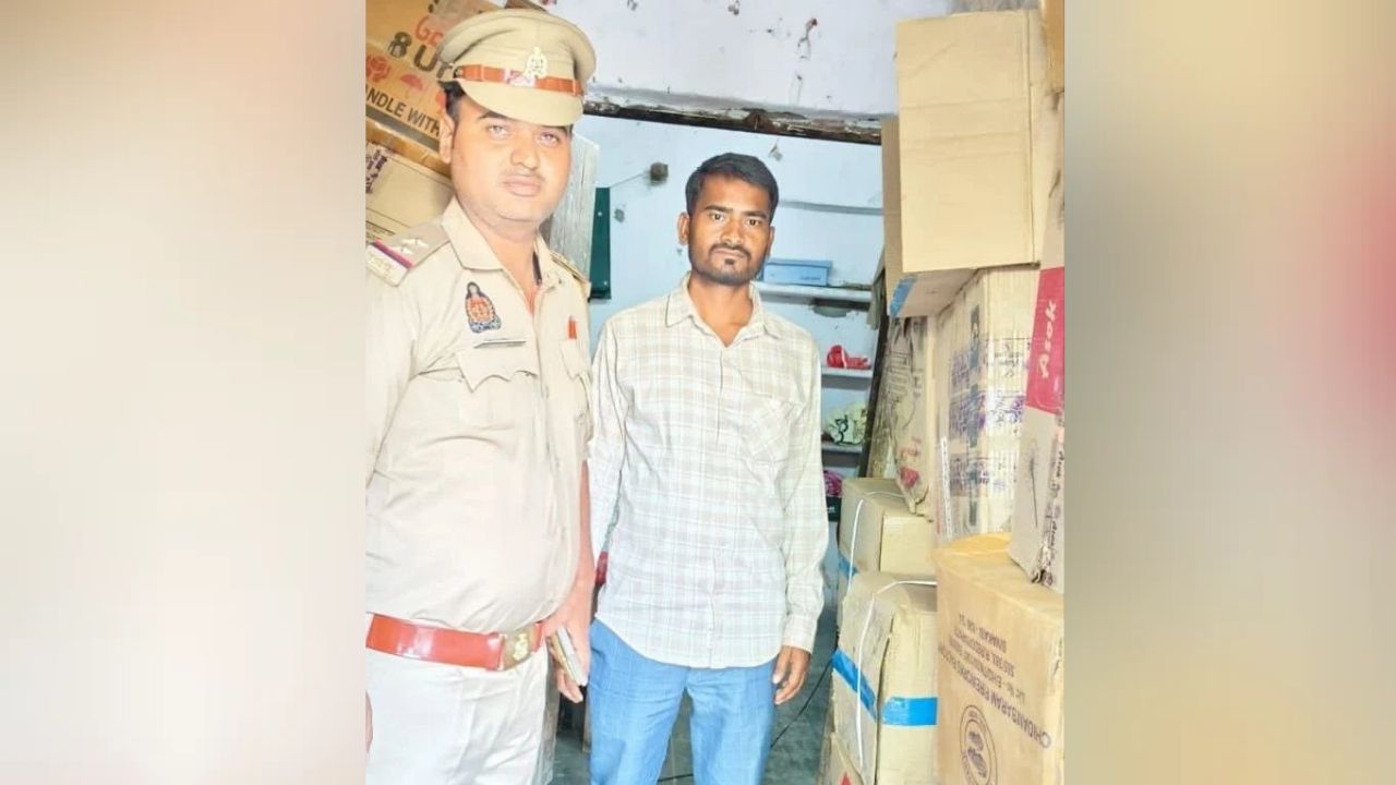 फतेहपुर में दीपावली से पहले अवैध पटाखों का खेल बेनकाब, भारी मात्रा में आतिशबाजी जब्त