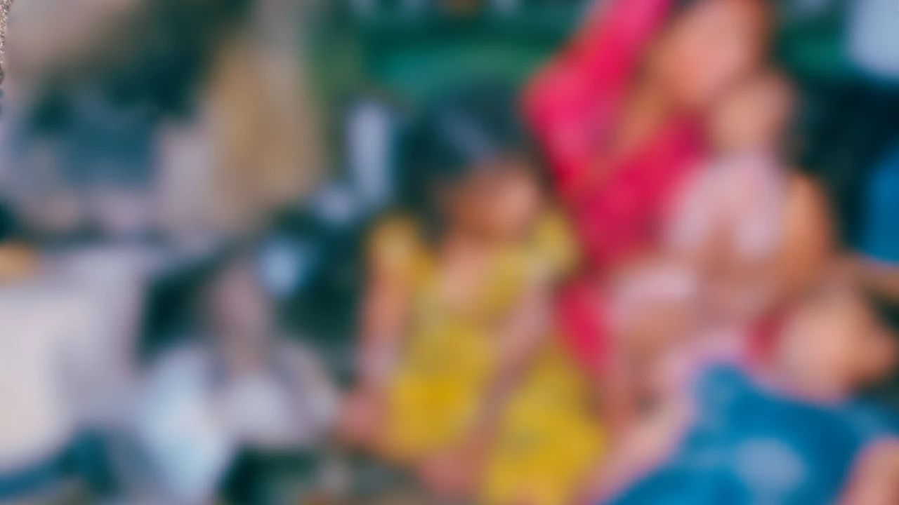 सुलतानपुर में खाना बनाते समय फटा कूकर, महिला समेत 4 बच्चियां झुलसीं