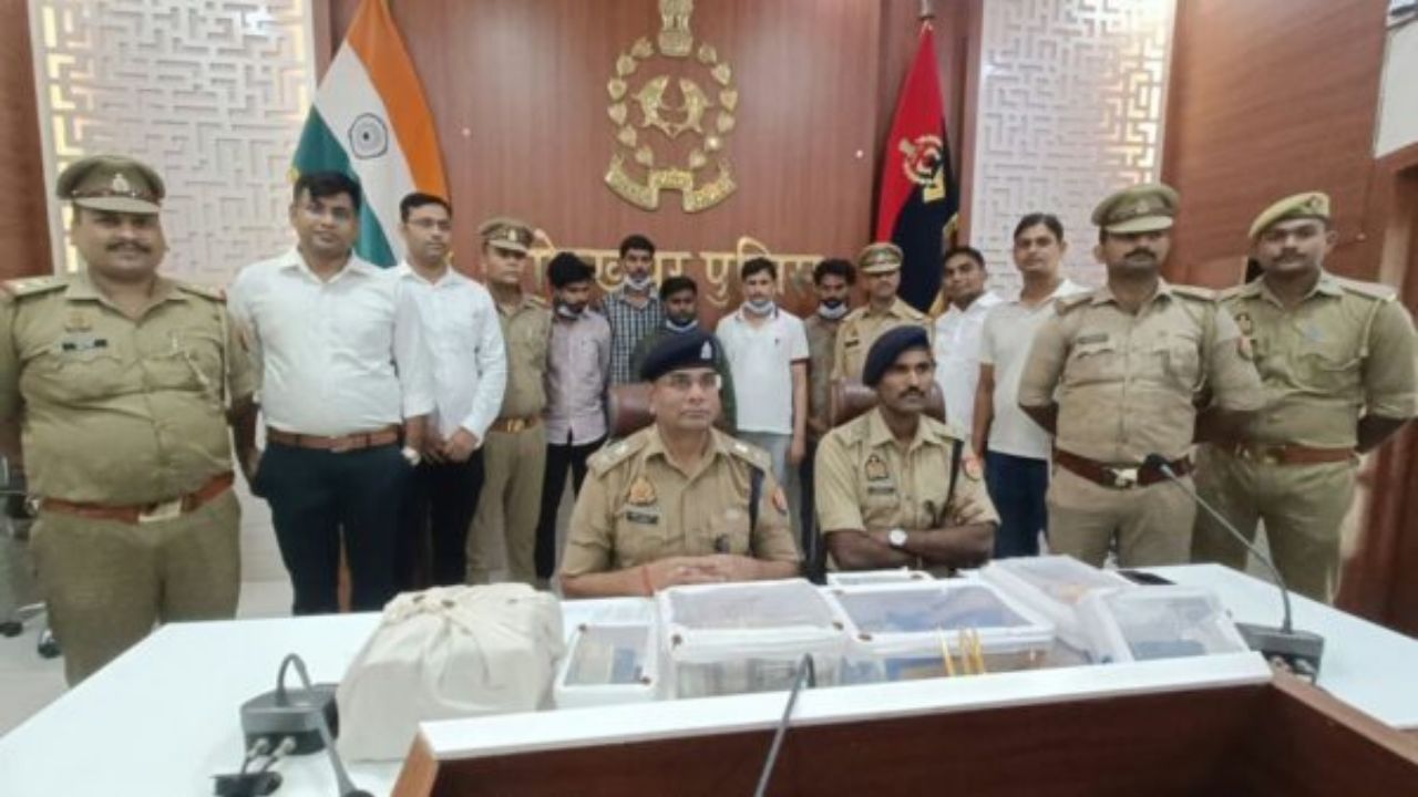 साइबर ठगी के 4 करोड़ से ज्यादा का खेल! गोरखपुर में 5 आरोपी गिरफ्तार, म्यूल खातों से क्रिप्टोकरेंसी तक पहुंचाते थे रकम
