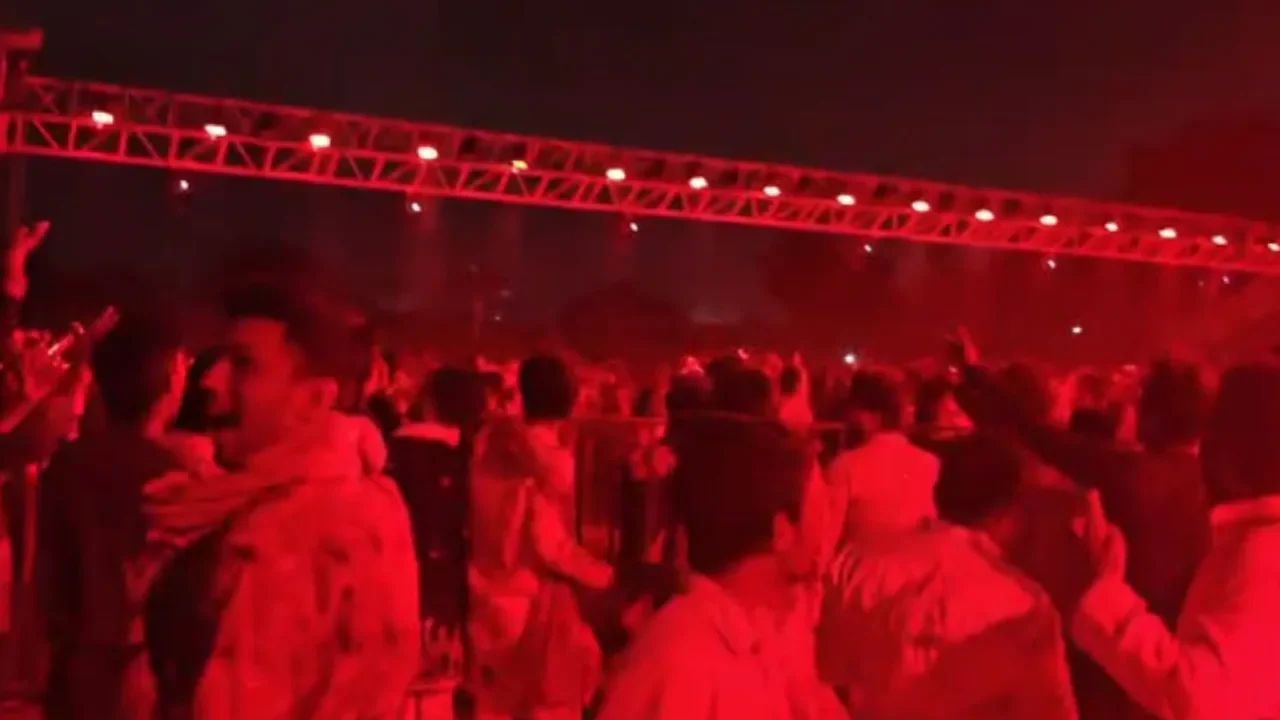 हैदराबाद में डांडिया कार्यक्रम के दौरान बड़ा हादसा, एक छात्रा की मौत, 14 घायल
