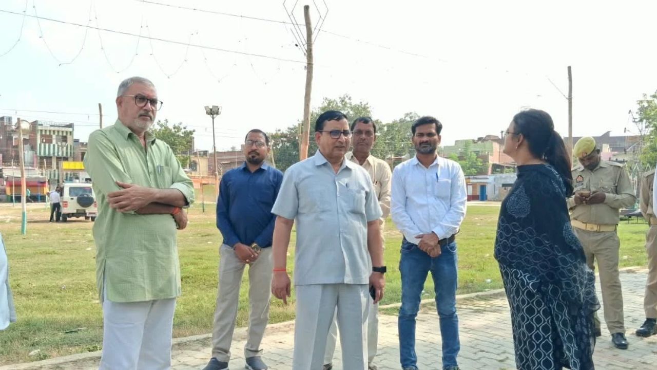 Kanpur Dehat News: दशहरा मेले से पहले SDM का बड़ा एक्शन! झींझक में झूले पर लगाई रोक