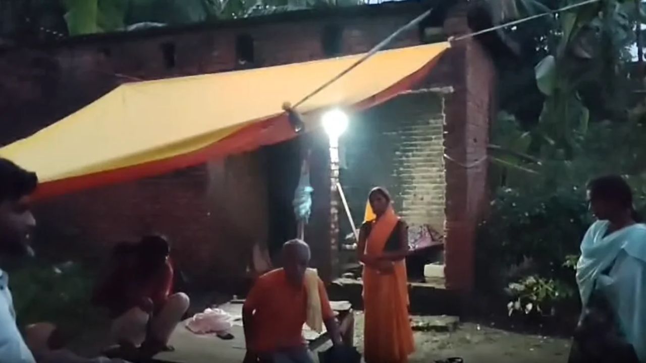 पिता की मौत के बाद घर में मातम, जेल में बंद बेटे के सामने अंतिम संस्कार को लेकर चिंता