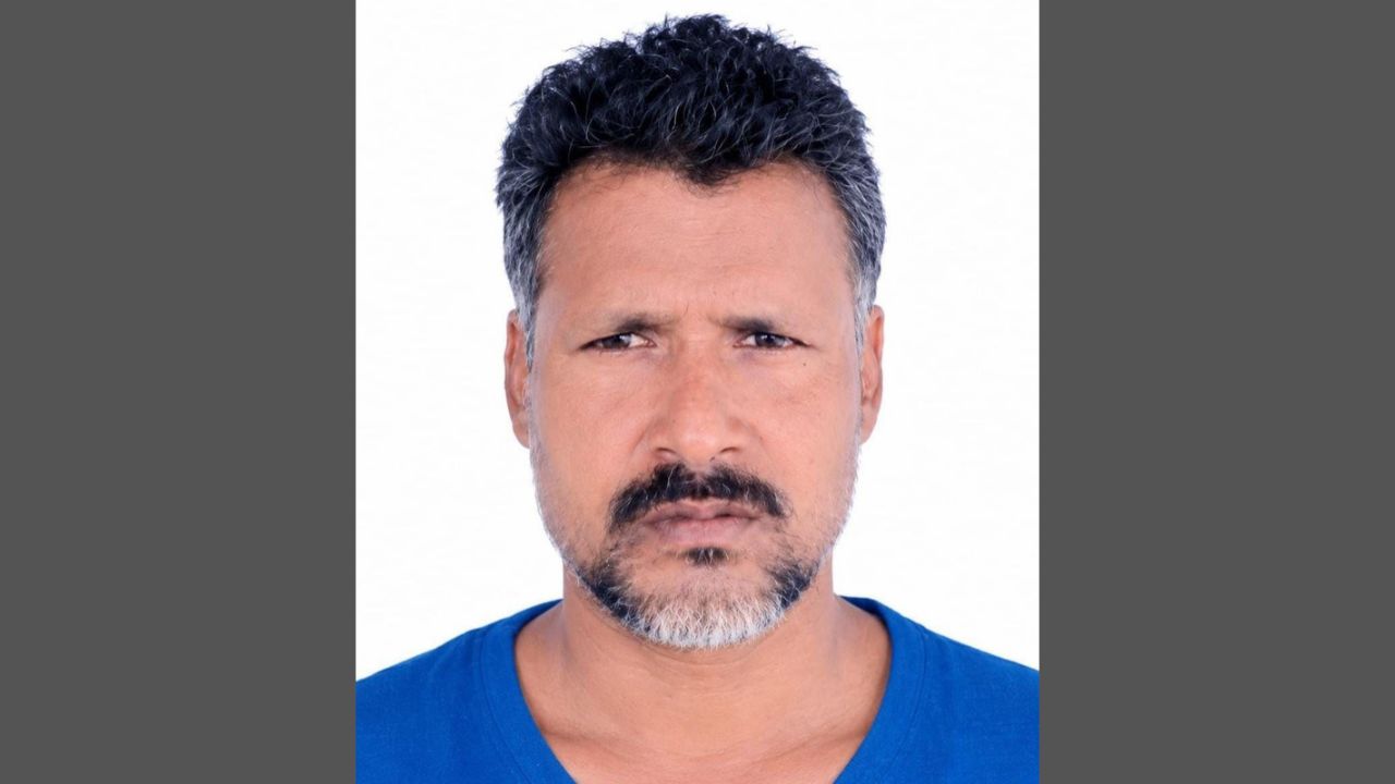 महराजगंज में ग्रामसभा की भूमि पर कब्जा, सोहगौरा गांव में पोखरी पाटने और चकमार्ग बाधित करने का गंभीर मामला आया सामने
