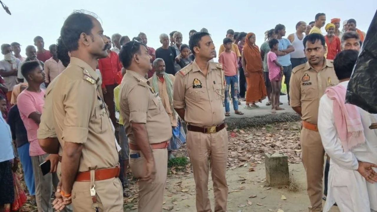 “सुबह बाग में पहुंचते ही दिखा खौफनाक मंजर”, पेड़ से लटका मिला शव, जांच में जुटी पुलिस