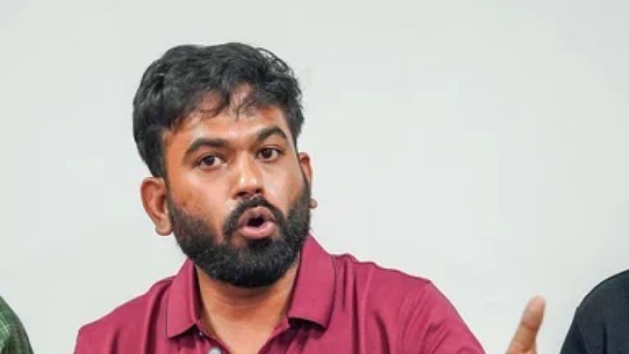 अभिजीत दीपके को मुंबई पुलिस ने कुछ देर के लिए हिरासत में लिया, फिर छोड़ा
