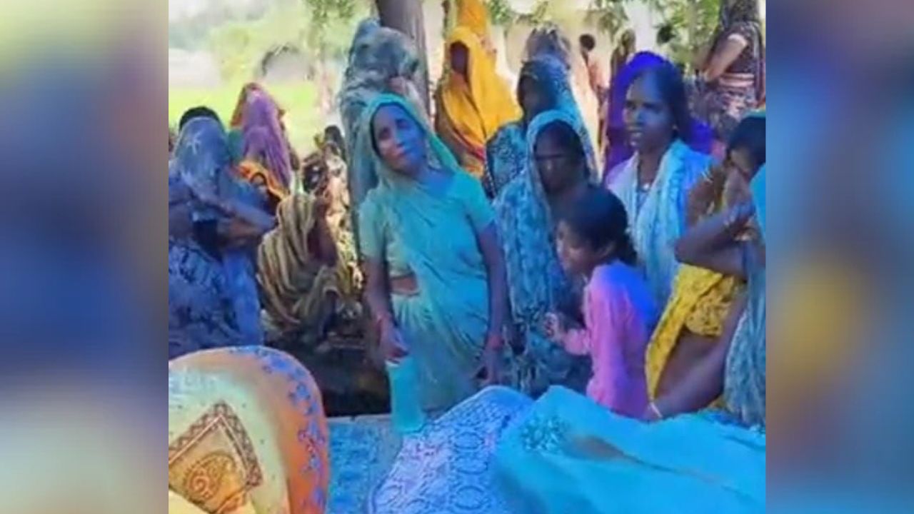 Pratapgarh: बाथरूम में महिला की संदिग्ध परिस्थितियों में मौत, गांव में छाया मातम