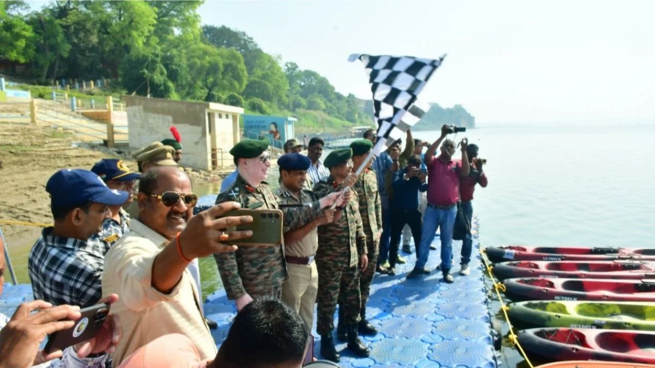 प्रयागराज से वाराणसी तक 10 दिन का रोमांचक सफर, 60 NCC कैडेट्स के नदी नौकायन अभियान का शुभारंभ