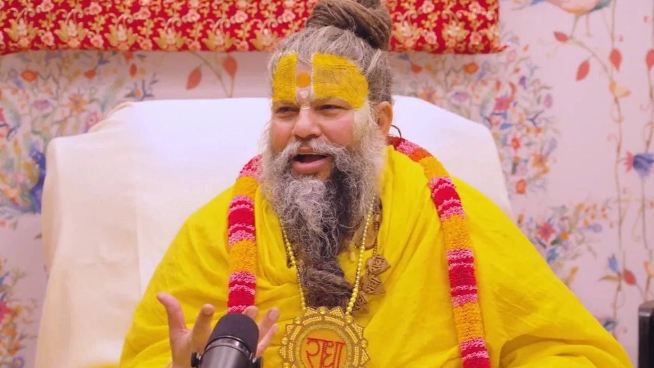 Mathura News: संत प्रेमानंद की जान को खतरा या कोई साजिश? आश्रम विवाद पर आमने-सामने आए पक्ष और संत