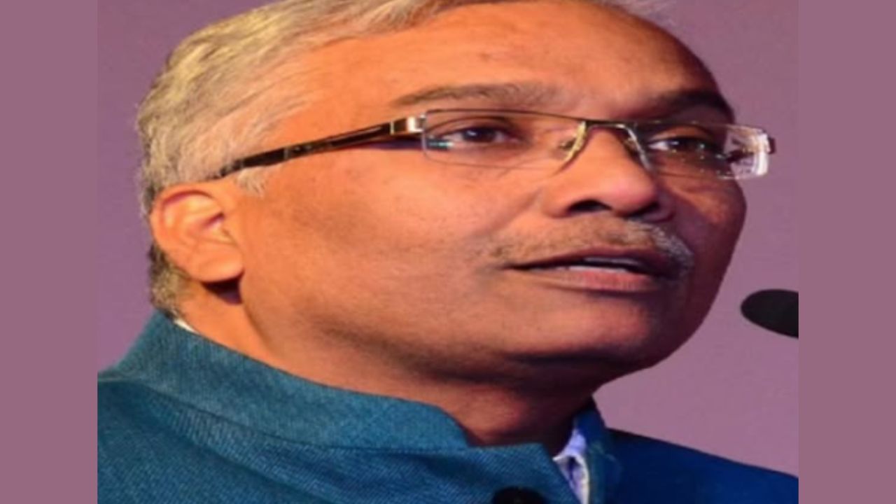 इलाहाबाद हाईकोर्ट के वकील से राज्यसभा उम्मीदवार तक, कौन हैं राधाकांत ओझा? जानिए पूरा प्रोफाइल