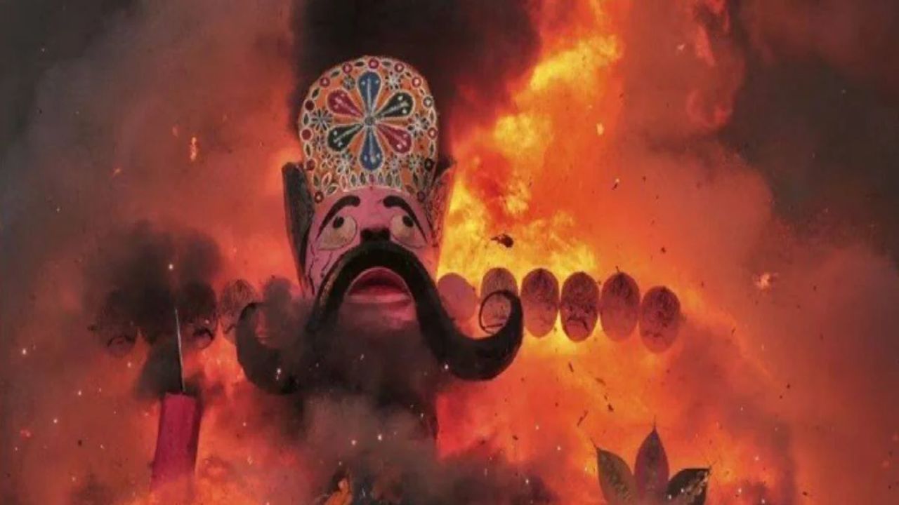 रावण मरने के बाद भी क्यों जिंदा हो जाता है ?  जानिए अहंकार, नफरत और लालच का संदेश