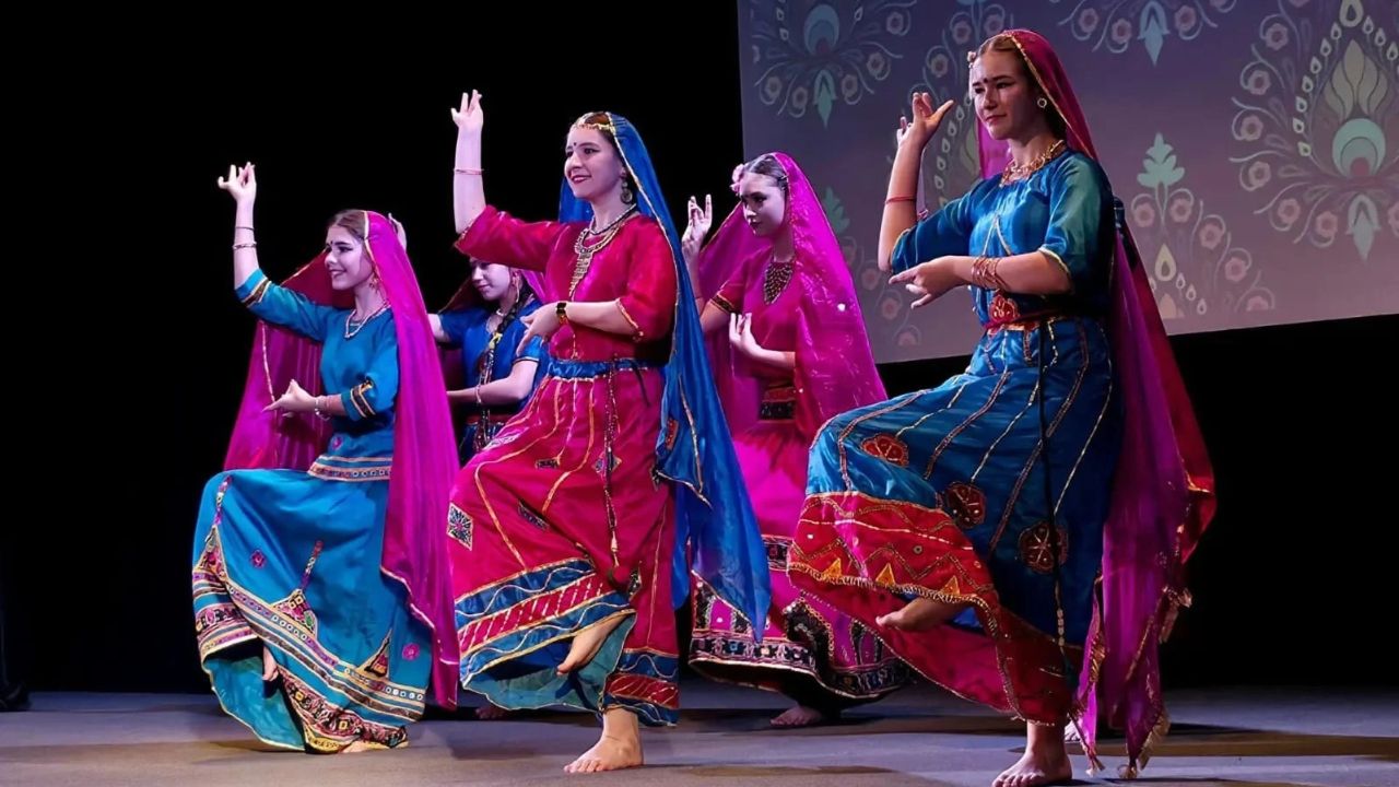 Ramleela in Moscow: रूस में फिर रामलीला का मंचन, अयोध्या से मॉस्को तक भगवान राम के आदर्शों ने कैसे जोड़े दो देश?