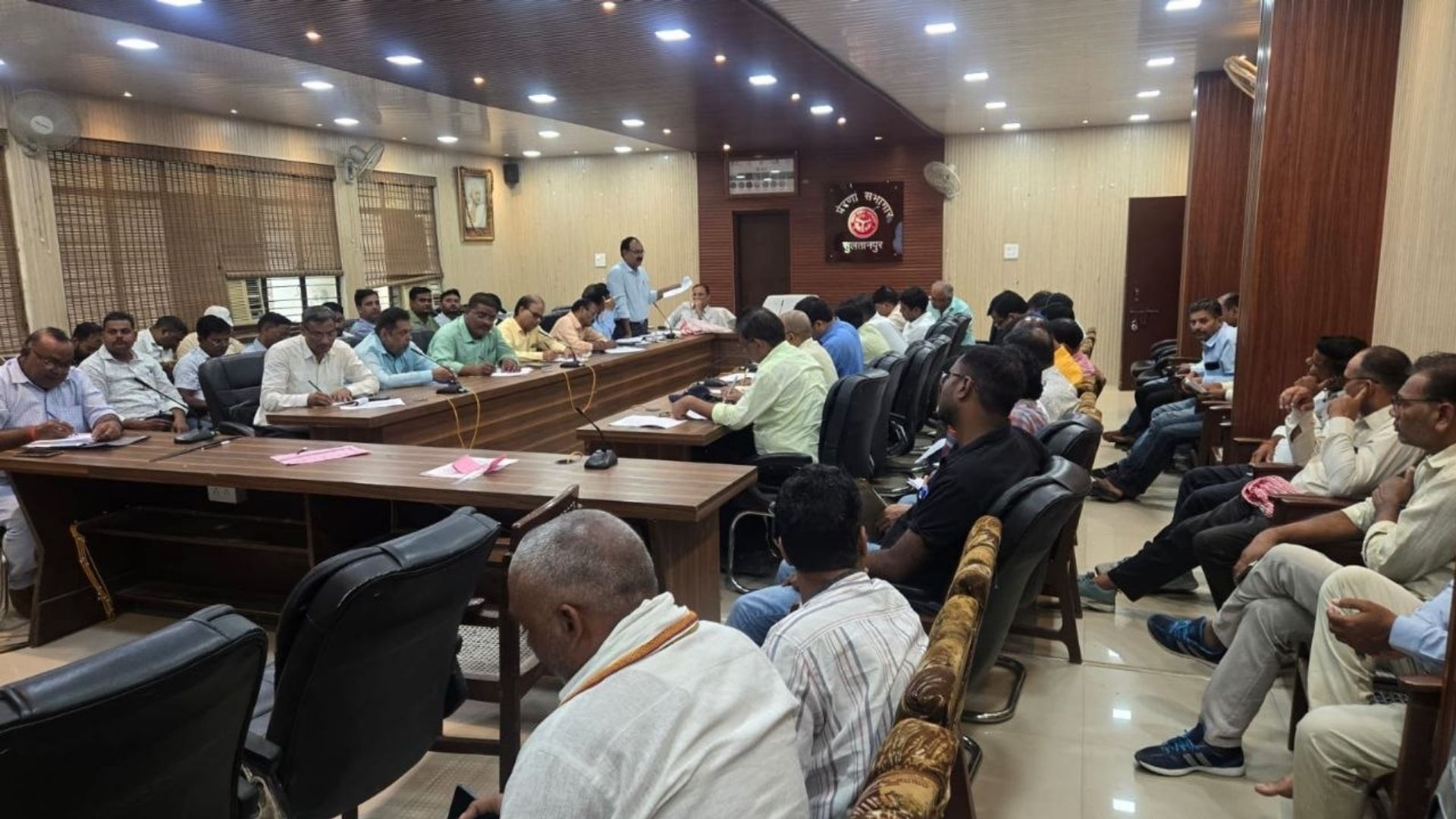 शिक्षक MLC चुनाव को लेकर प्रशासन अलर्ट, मतदान कार्मिकों की ट्रेनिंग पूरी