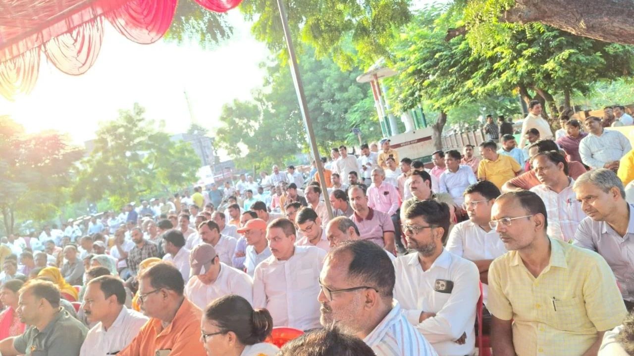 Sultanpur:: मुकेश-विनीता हत्याकांड को लेकर शिक्षक समाज में आक्रोश, दी आंदोलन की चेतावनी
