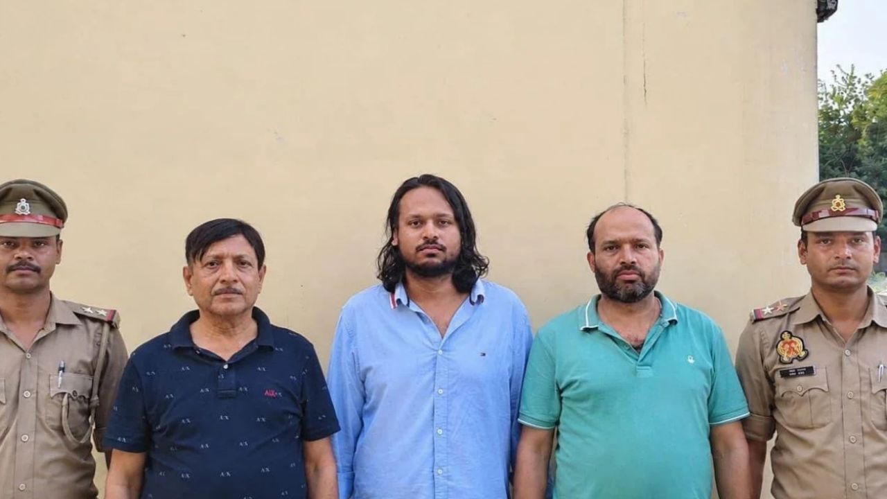 कई दिनों तक युवक को बनाए रखा बंधक ! बेहोश कर सम्पत्ति पर कब्जा का आरोप ! 3 गिरफ्तार