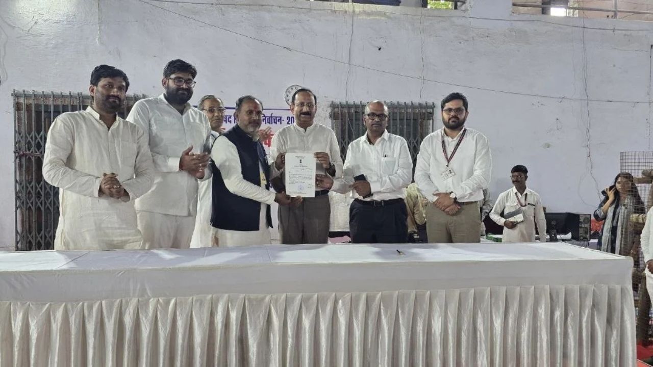 इलाहाबाद-झांसी स्नातक चुनाव में सपा का परचम, डॉ. मान सिंह यादव विजयी घोषित..