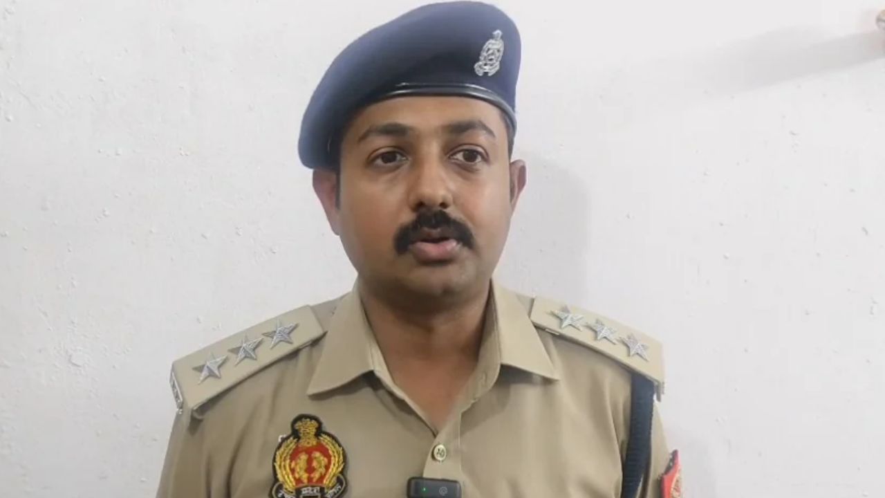नौकरी दिलाने के नाम पर रुपये लेने के आरोप में पूछताछ के दौरान युवक की तबीयत बिगड़ी, मेडिकल कॉलेज रेफर…