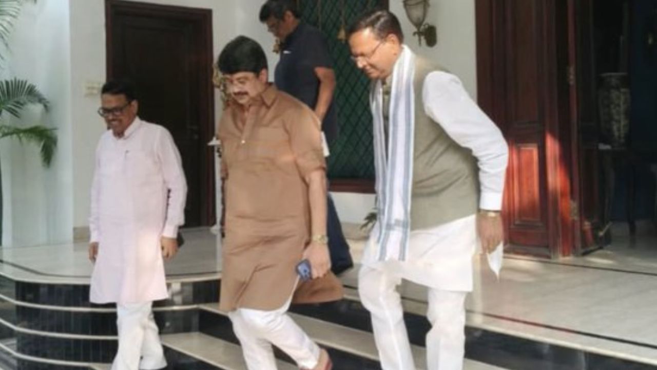 UP Politics: प्रदेश भाजपाअध्यक्ष की राजा भैया से मुलाकात, 2027 चुनाव से पहले क्या बदलेंगे सियासी समीकरण?