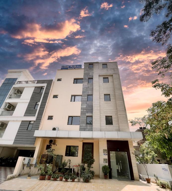 CLARKS INN EXPRESS JAIPUR