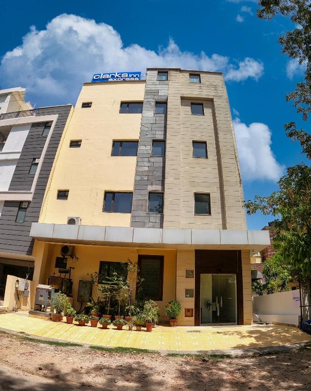 CLARKS INN EXPRESS JAIPUR