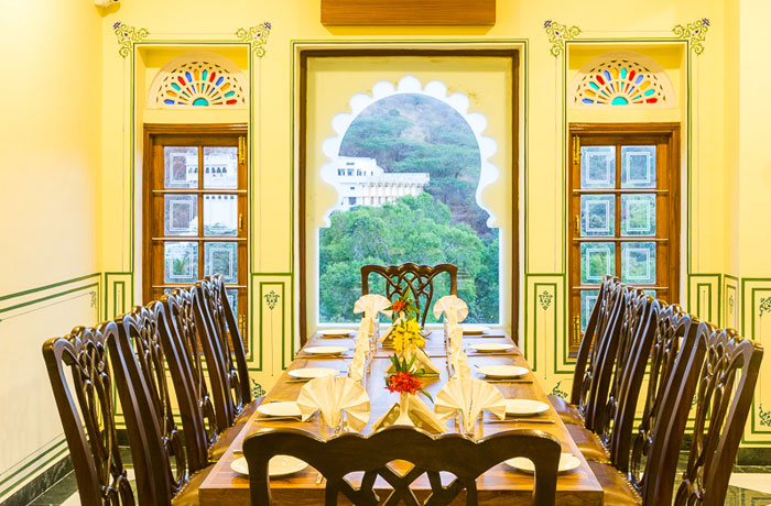 AARAM MAHAL UDAIPUR