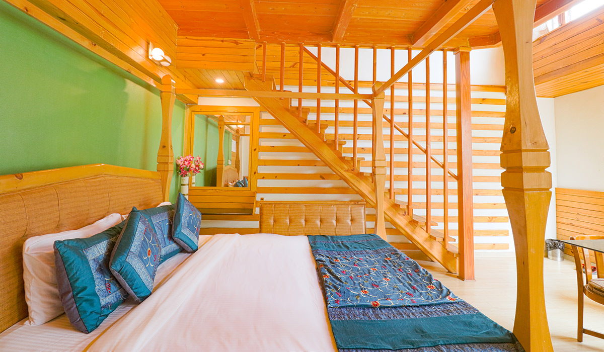 THE BYKE NEELKANTH - MANALI